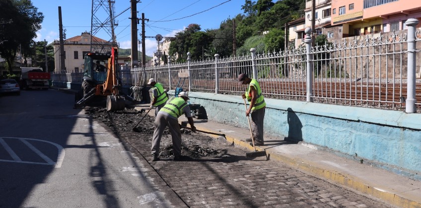 Operação tapa-buracos altera trânsito no Centro de Barra do Piraí nesta terça-feira